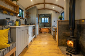 Monkwood Shepherds Hut - Ockeridge Rural Retreats